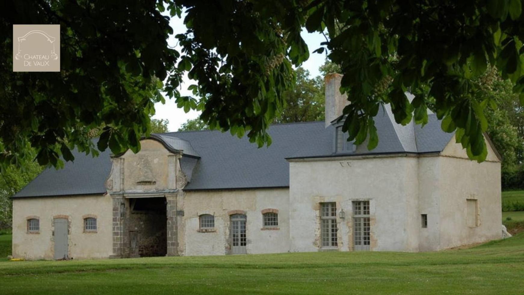 Vila Chateau De Vaux Gesnes-le-Gandelin Exteriér fotografie